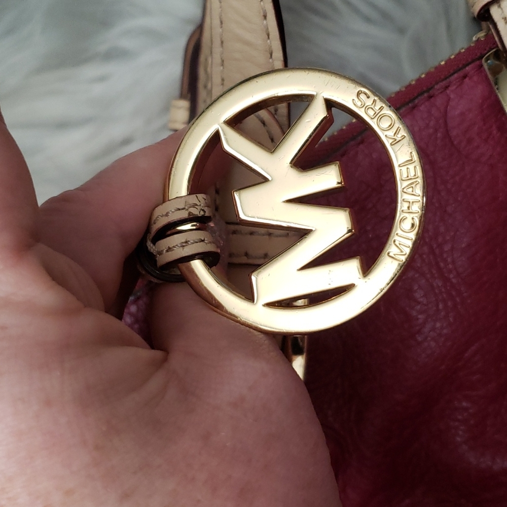 Michael Kors Grayson in Peony - Picture 16 of 16